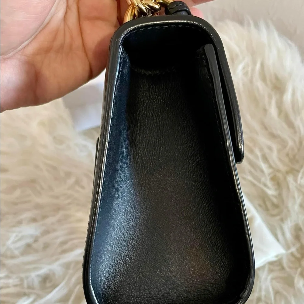 SOLD‼️Gucci Small Padlock Leather Shoulder bag - Picture 8 of 11